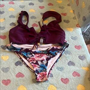 Cupshe Purple and White Bikini Set with Bold Design